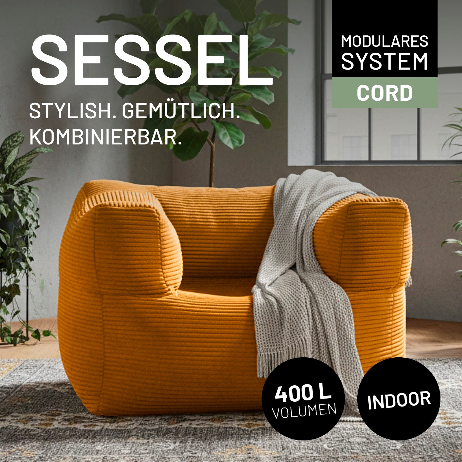 Senfgelber Cord-Sessel im modernen Wohnraum mit Decke dekoriert. Icons "400-Liter-Füllvolumen" und "Indoor."