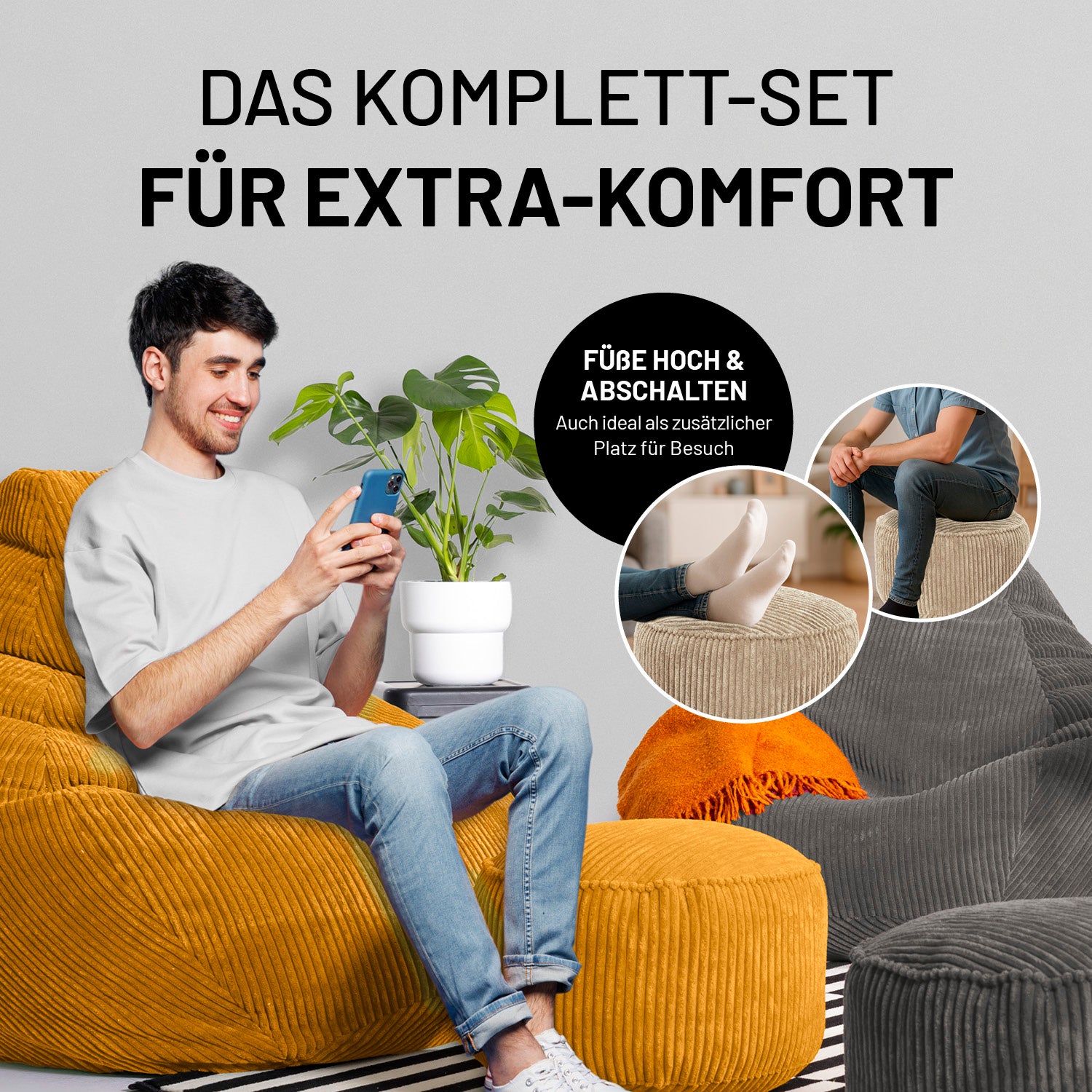 Ein Mann sitzt entspannt auf einem senfgelben Cord-Sitzsack mit passendem Pouf. Text betont Komfort und Vielseitigkeit – ideal zum Füßehochlegen und Entspannen.
