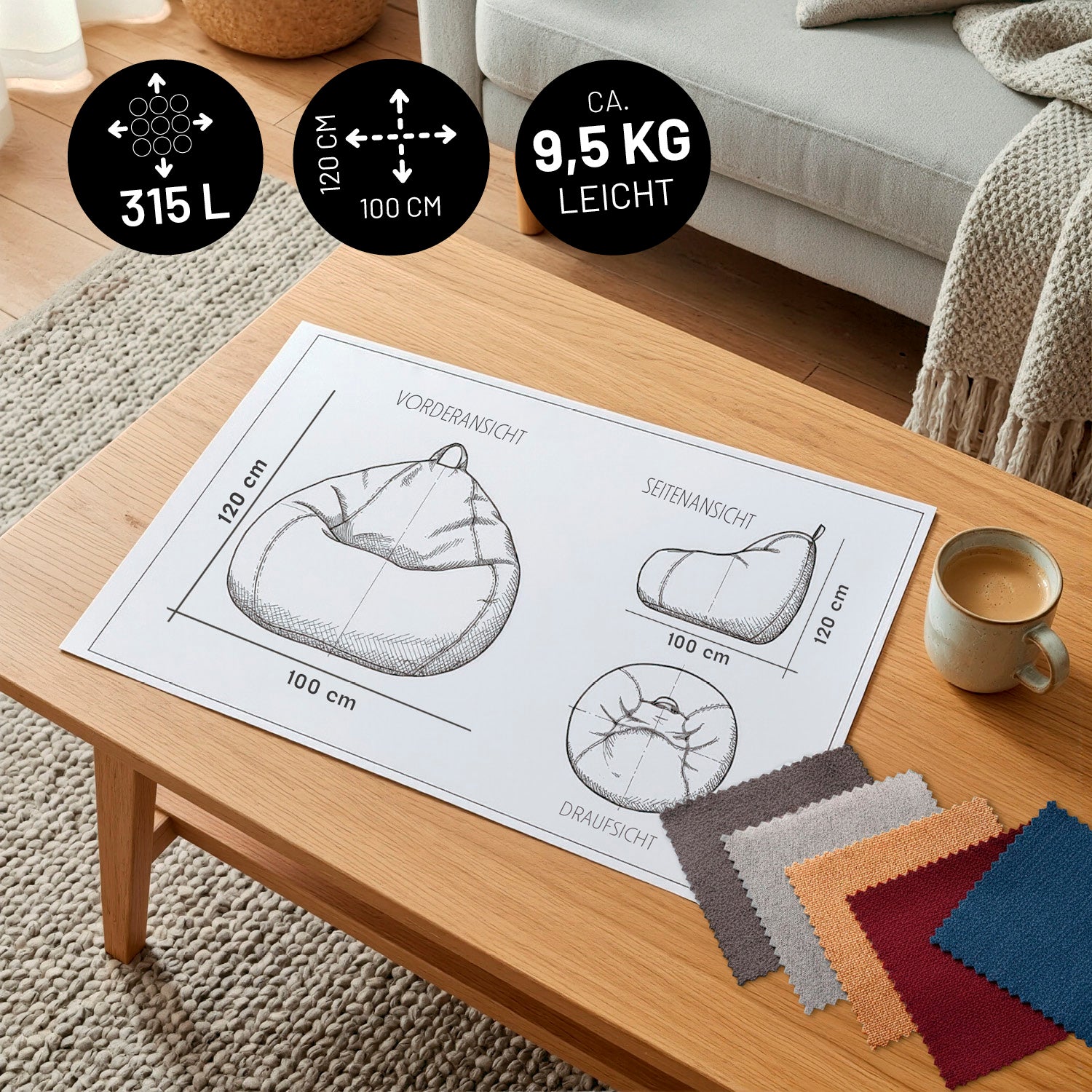 Skizze mit Maßen eines runden Sitzsacks auf einem Couchtisch: 315 L, ca. 100x120 cm, ca. 9,5 kg; daneben Stoffmuster und Kaffee.