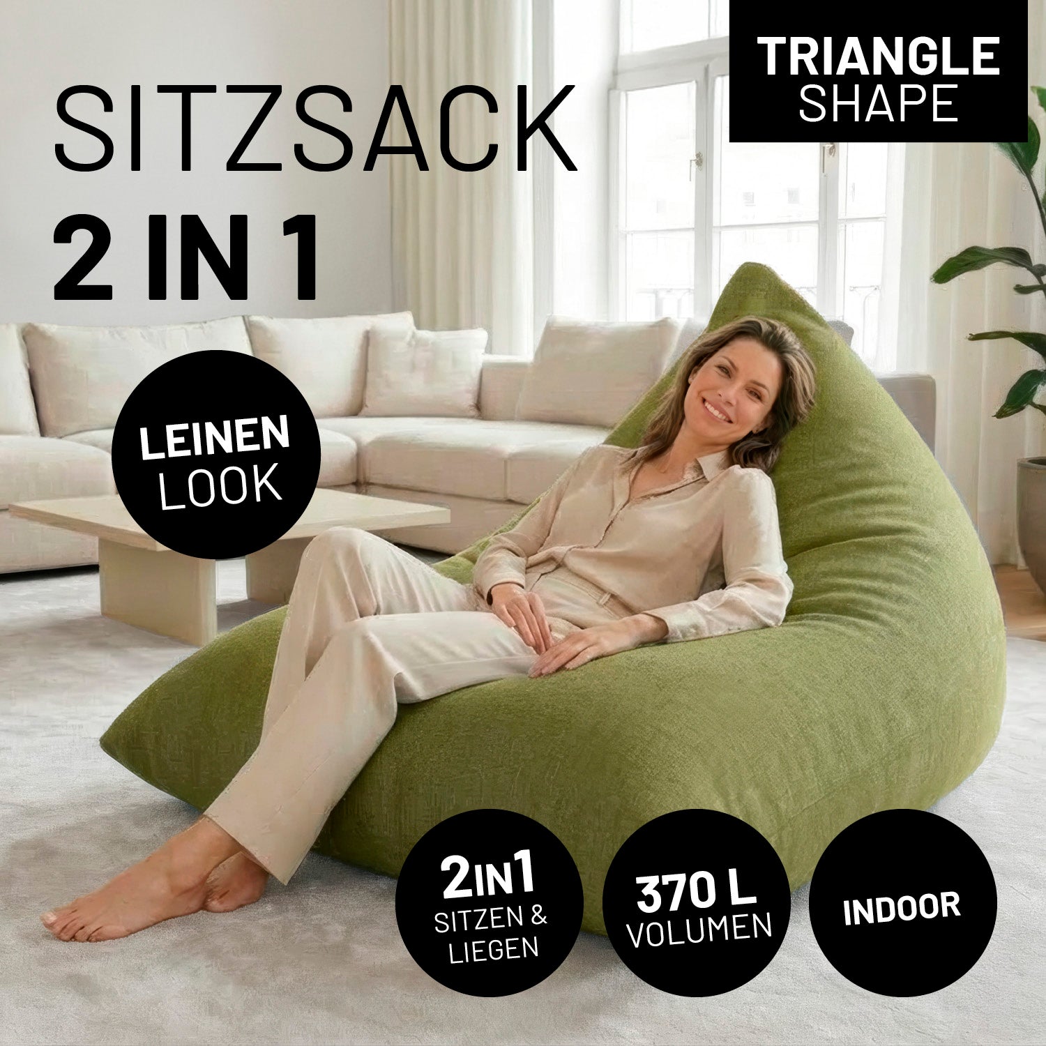 Eine Frau lehnt entspannt auf dem 2-in-1 Sitzsack (Triangle Shape) im Leinen-Look in einem hellen Wohnzimmer. Icons "2in1 - Sitzen & Liegen", "370 L Volumen" und "Indoor".