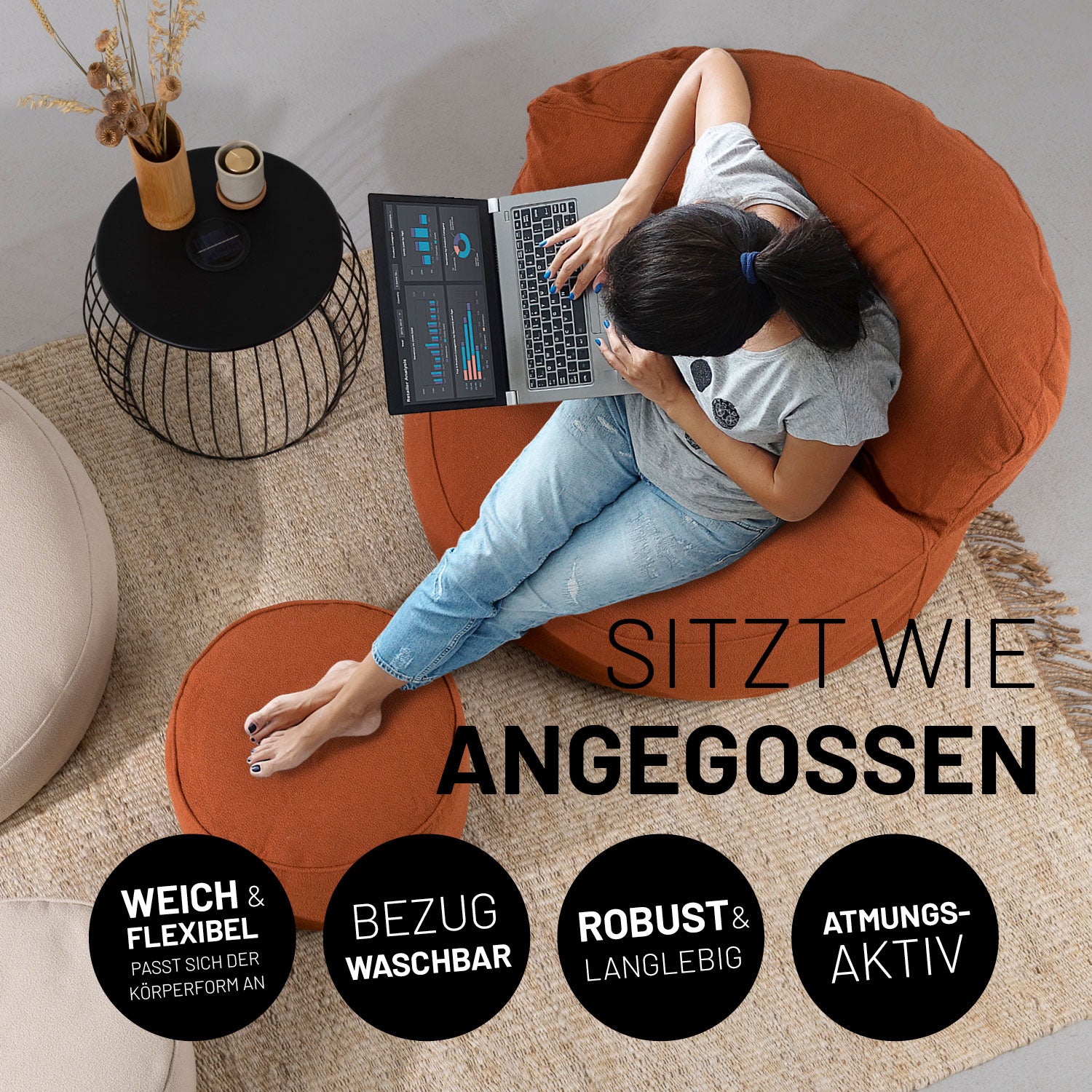 LUMALAND Sitzsofa in Beige mit Produktinformationen: Verdeckter Reißverschluss, robuste Unterseite und waschbarer Bezug.