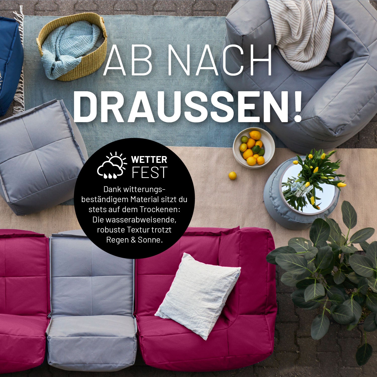 Kombinierte Outdoor Sitzmöbel in Weinrot und Grau auf einer Terrasse mit Icon "Wasserabweisend und Witterungsbeständig".