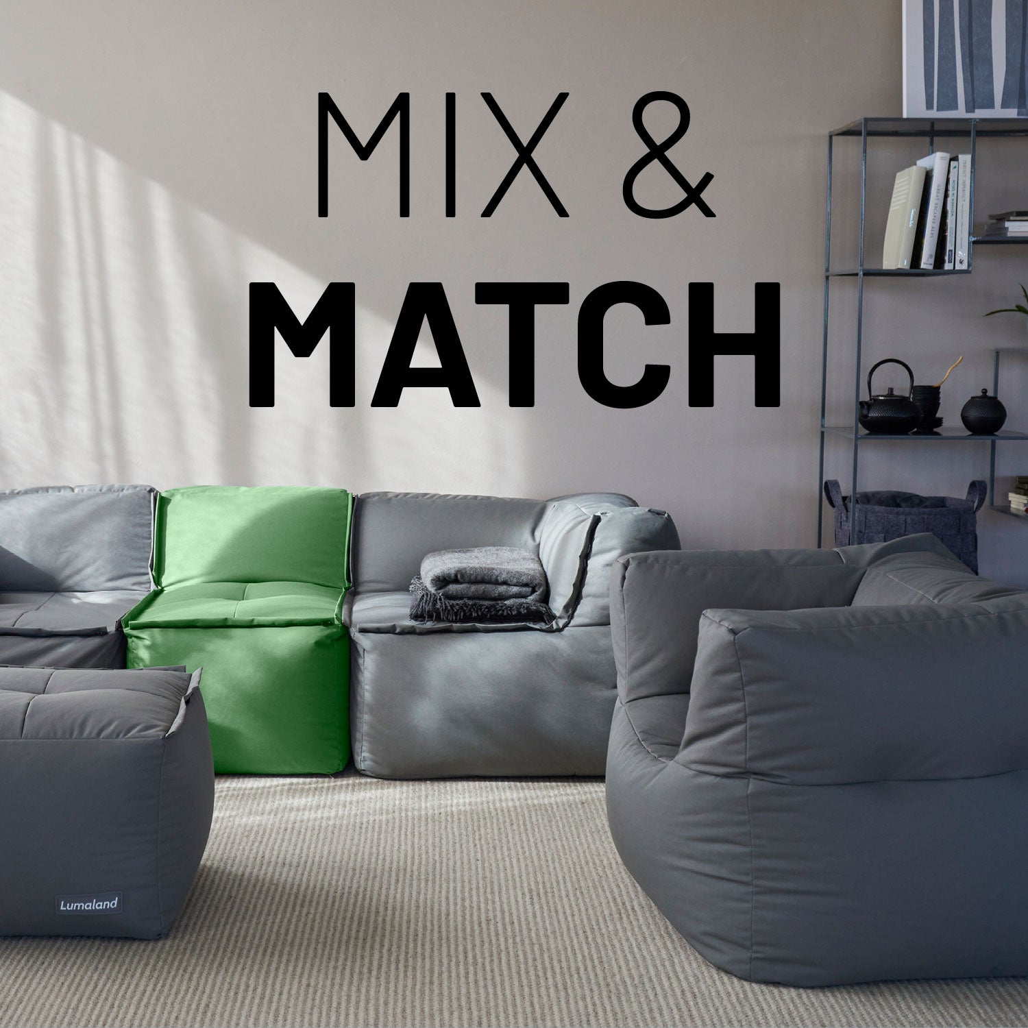 Pastellgrüne und graue Sitzmöbel im Wohnzimmer mit Mix-&-Fix-Reißverschlusses kombinierbar nach Farbe, Größe oder Form.