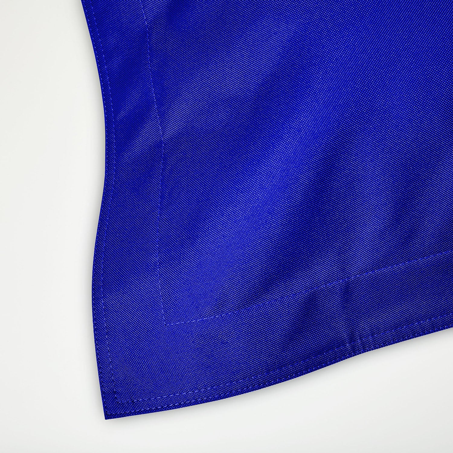 Detailansicht der royalblauen Sitzsack-Hülle für den XXL-Sitzsack von LUMALAND.