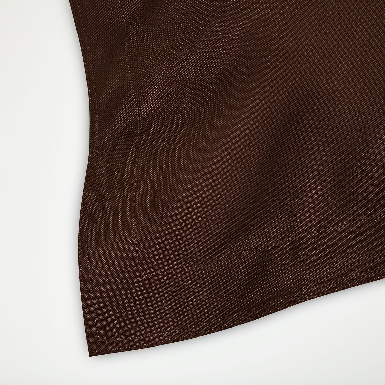 Detailansicht der braunen Sitzsack-Hülle für den XXL-Sitzsack von LUMALAND.