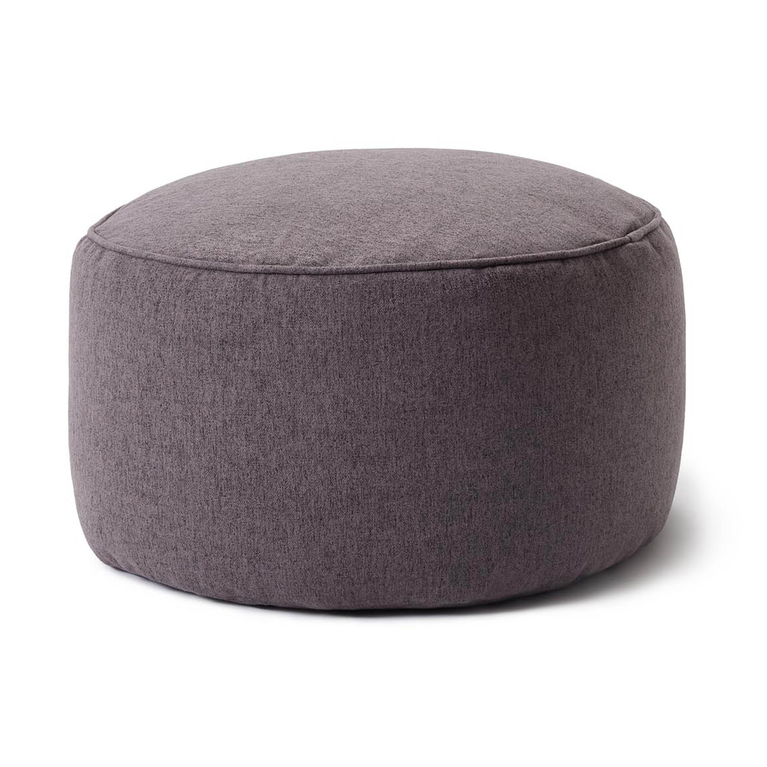 LUMALAND Sitzsack-Hocker Pouf aus der Comfort Line in Dunkelgrau vor weißem Hintergrund.