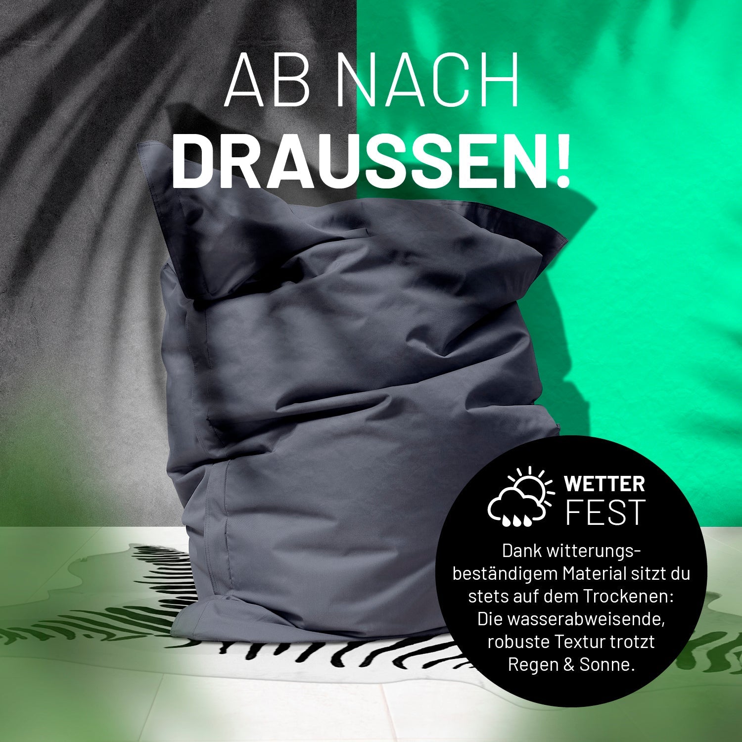 Sitzsack in Stahlgrau auf einer Terrasse mit dem Schatten von Palmen - "Wetterfest" und "Witterungsbeständiges Material."