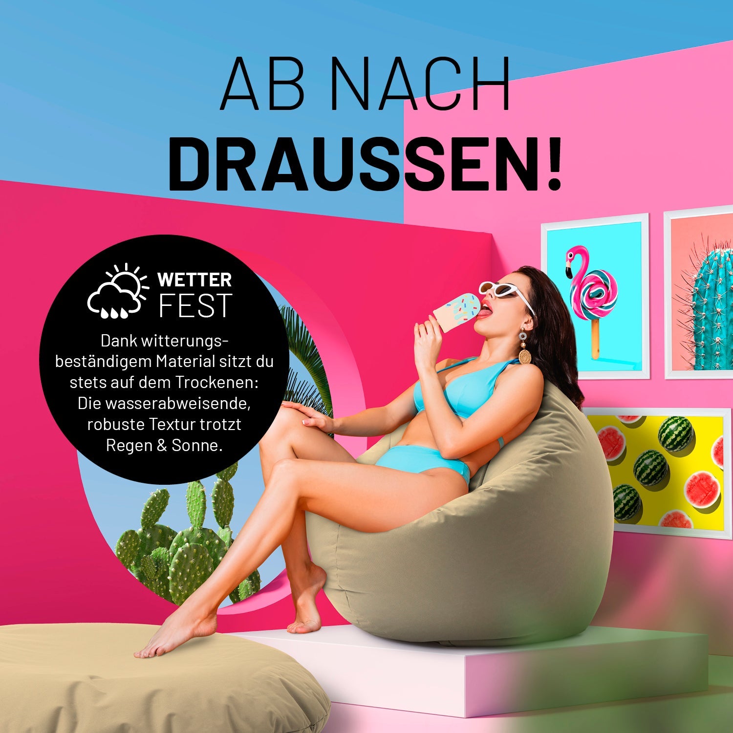 Eine Frau sitzt auf dem beigen Sitzsack und isst Eis in sehr bunten Szene - "Witterungsbeständiges Material."