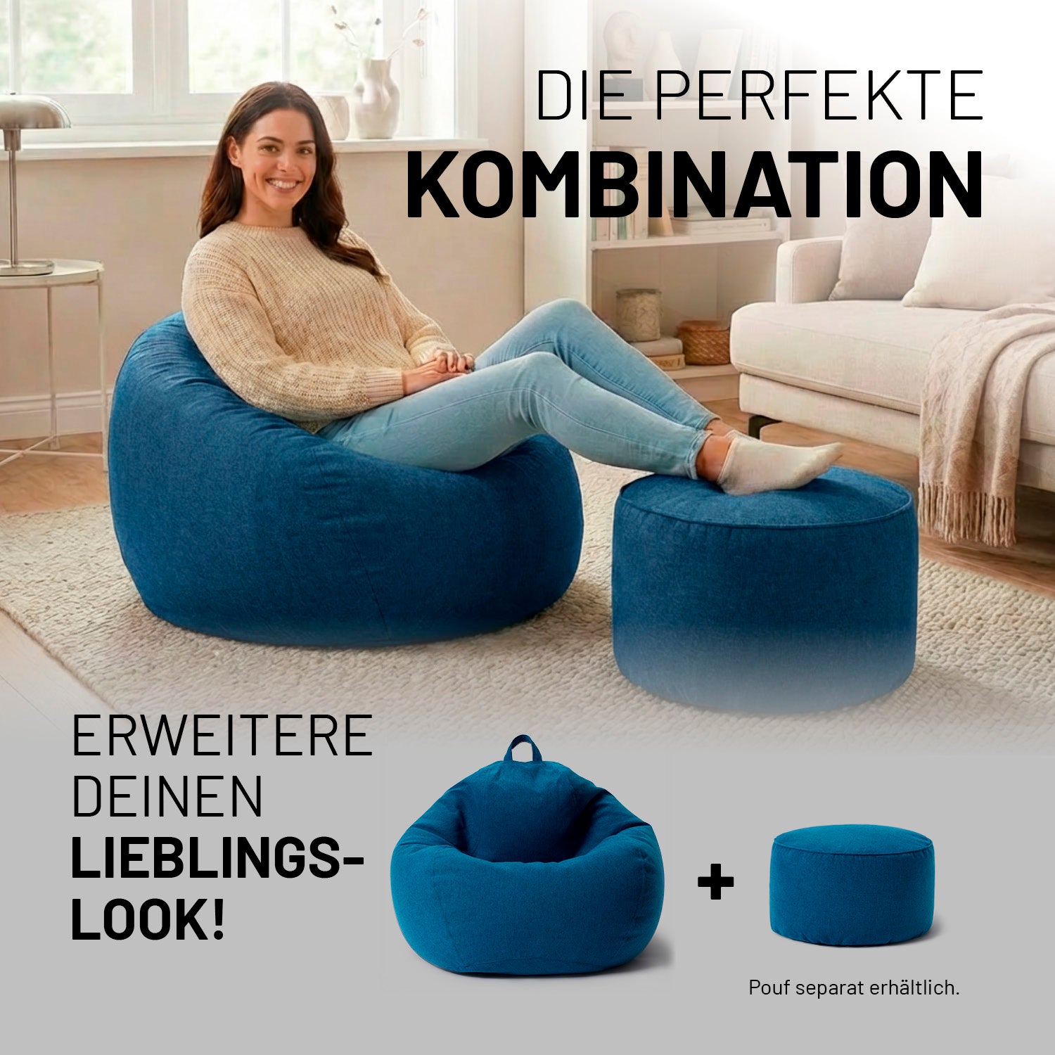 Eine Frau entspannt auf dem navyblauen Comfort Line Sitzsack mit passendem Pouf im Wohnzimmer. Text „Die perfekte Kombination“ und Hinweis: Pouf separat erhältlich.