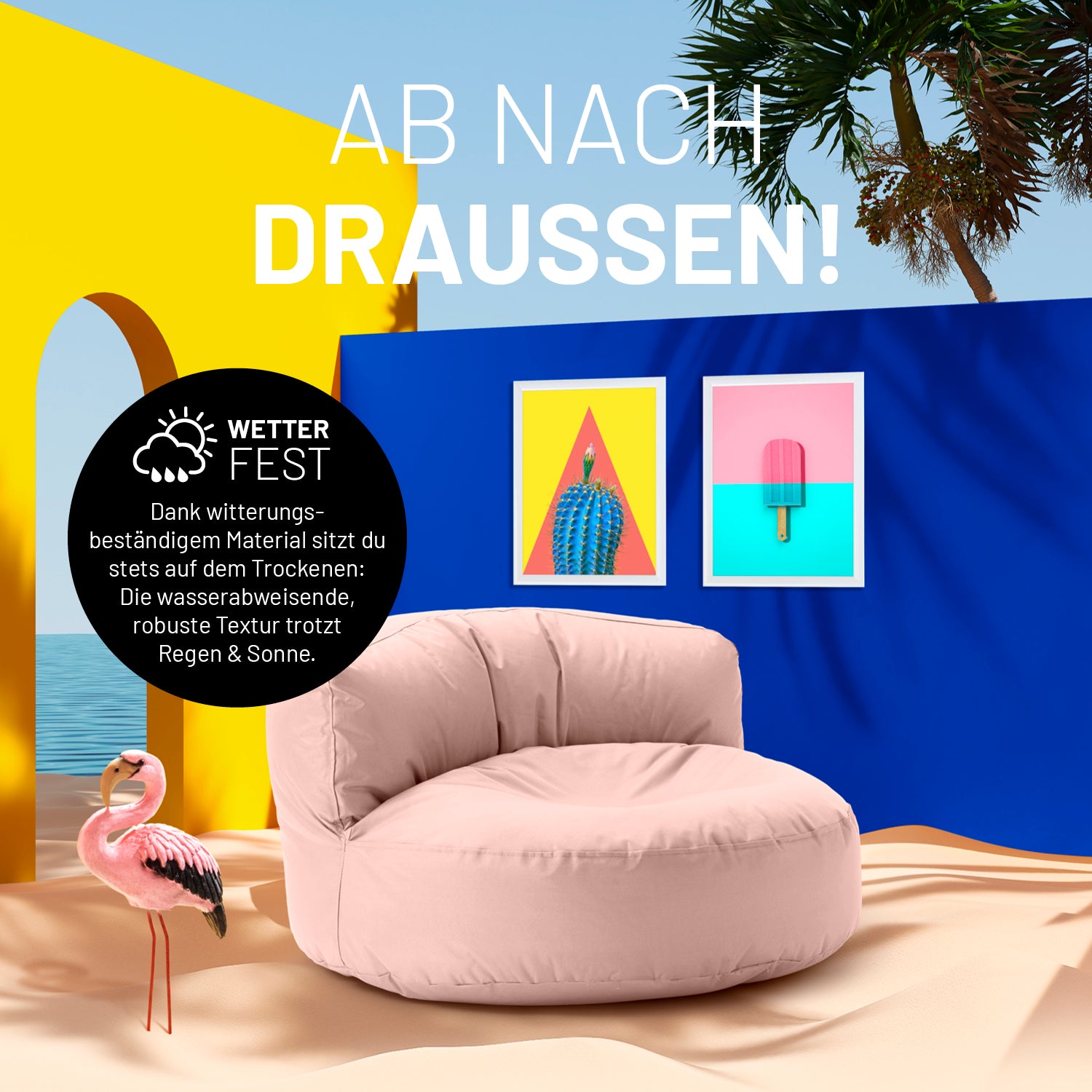 Pastellpinker Lounge-Sitzsack in einer sehr bunten Outdoorszene mit Flamingo und Icon zum "Witterungsbeständigen Material."