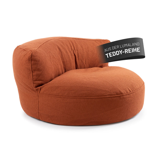 Sitzsofa Lounge in Terracotta aus der LUMALAND Teddy-Reihe auf weißem Hintergrund.