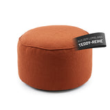 Hocker in Terracotta aus der LUMALAND Teddy-Reihe auf weißem Hintergrund.