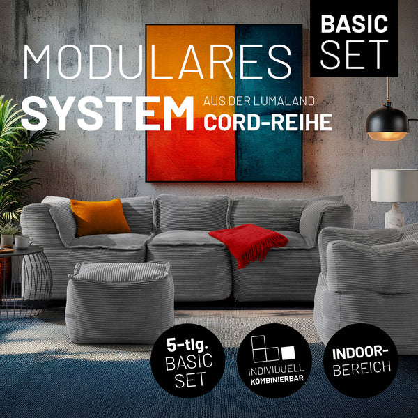 Moderner Wohnraum mit dem grauem Basic-Set verbunden zu einem Sitzsofa und freistehenden Cord-Sessel und Cord-Hocker.