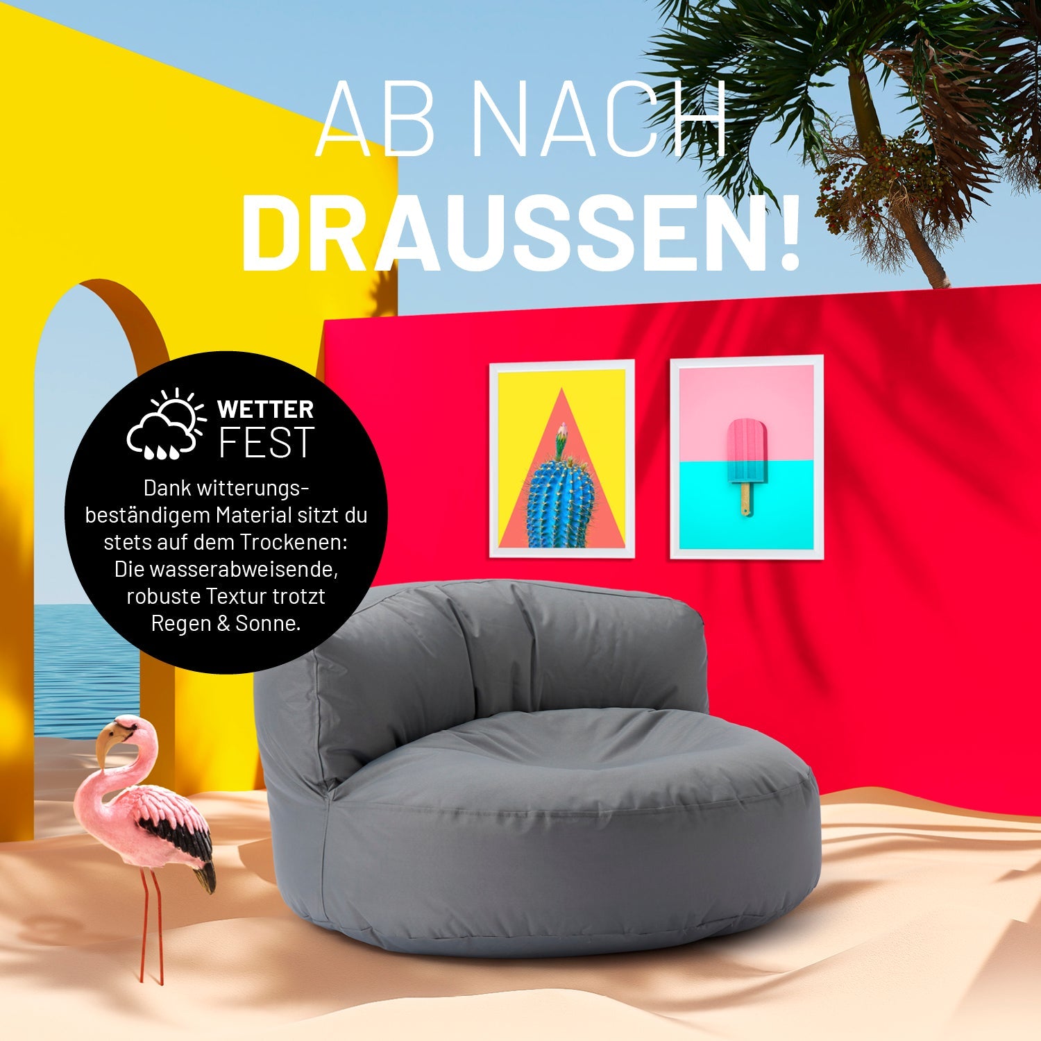 Grauer Lounge-Sitzsack in einer sehr bunten Outdoorszene mit Flamingo und Icon zum "Witterungsbeständigen Material."