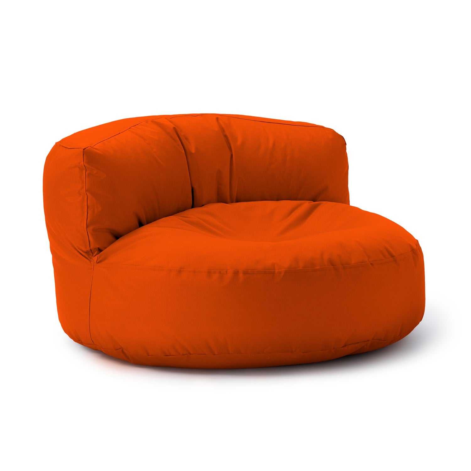 LUMALAND Sitzsack-Sofa/Sitzsack-Lounge in Orange vor weißem Hintergrund.